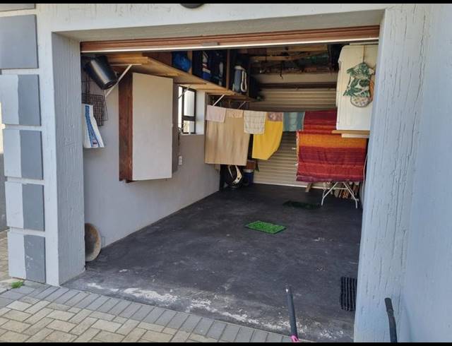 3 BEDROOM HOUSE FOR SALE IN DANA BAY